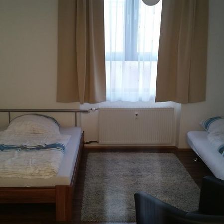 Ferienwohnung Fiwa Fewo-1 Und Fewo-2 Pirmasens Phòng bức ảnh