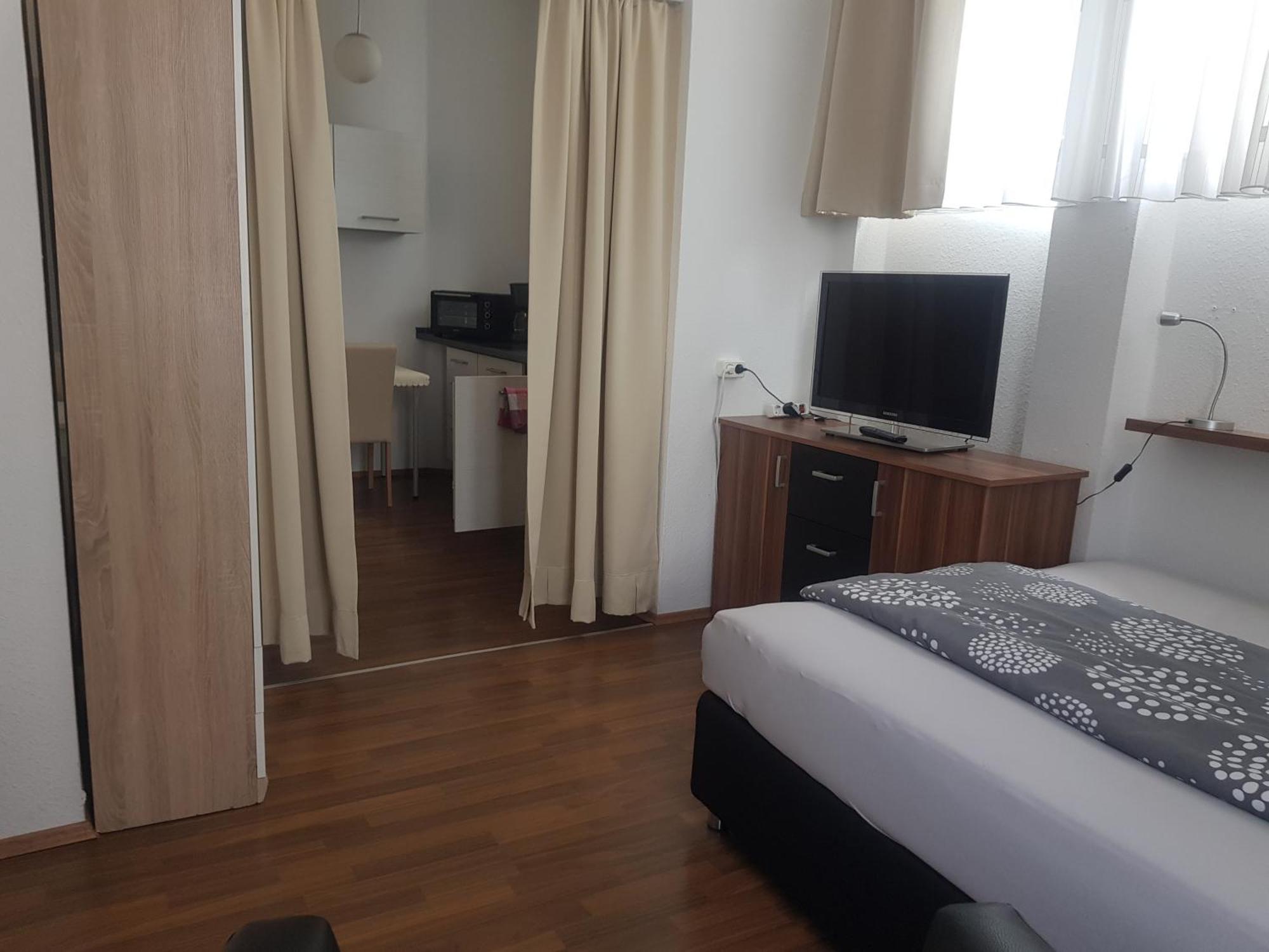 Ferienwohnung Fiwa Fewo-1 Und Fewo-2 Pirmasens Phòng bức ảnh